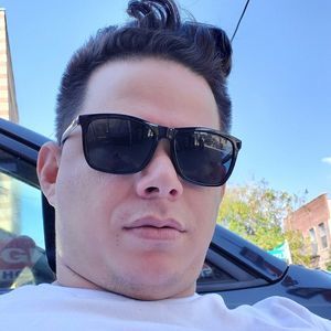 Meet your Posher, Jose miguel